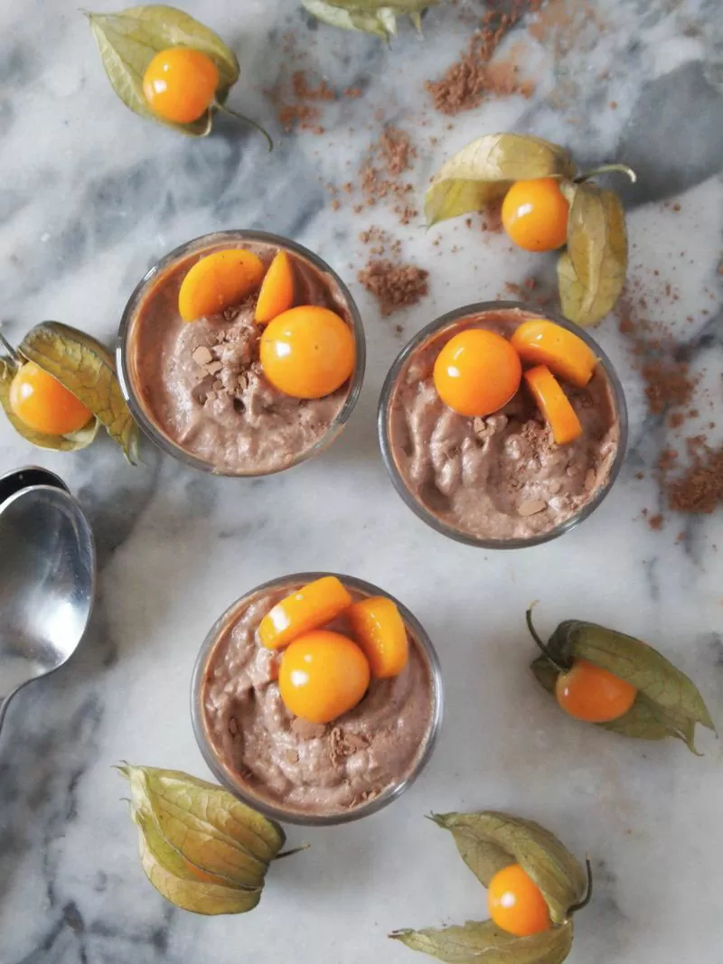 Mousse de Chocolate con Aguaymantos