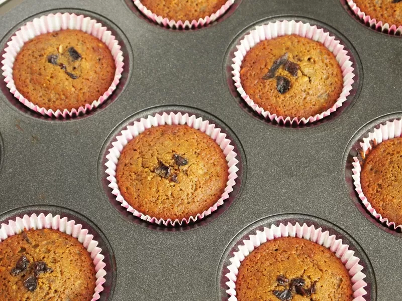 Muffins de ciruela y quinua sin azúcar: comer refrigerios saludables de forma fácil