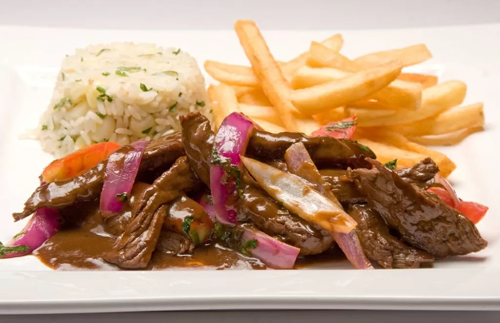 Lomo Saltado, un festín para los sentidos inspirado en China
