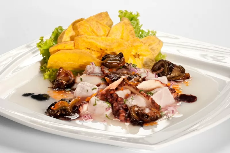 Cebiche de marisco al estilo norteño