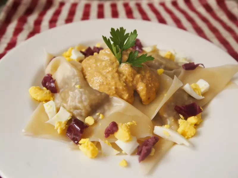 #LunesSinCarne – Raviolis vegetarianos de ají de gallina