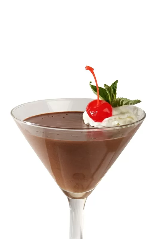 Fácil y cremosa mousse de chocolate con Pisco