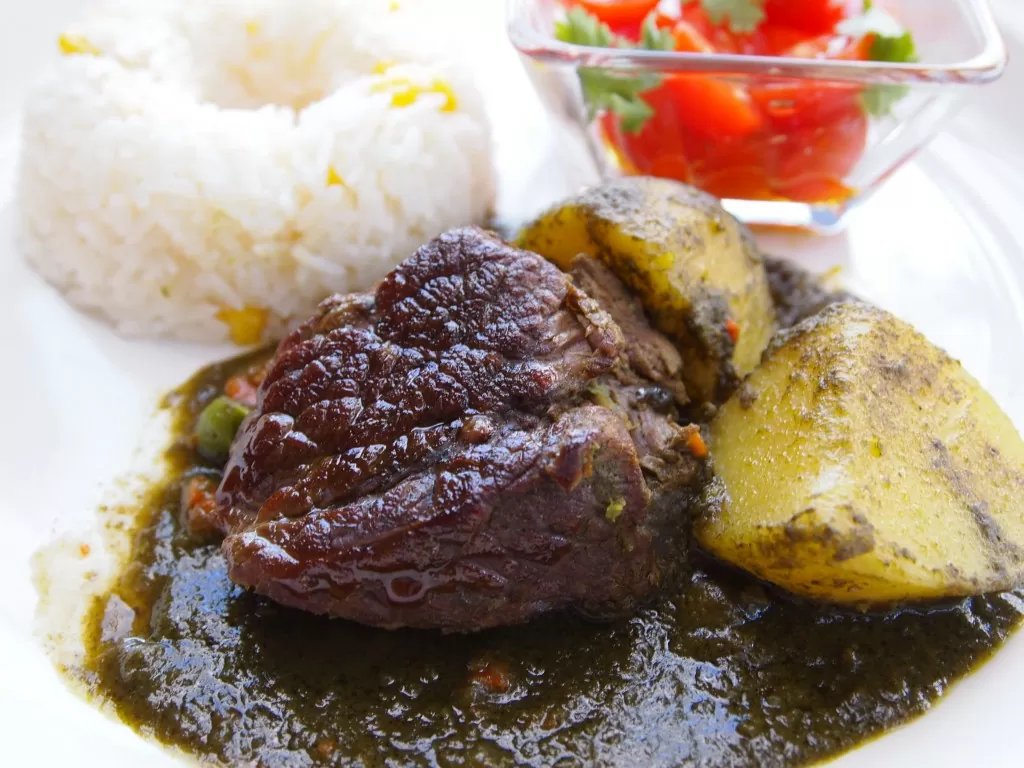 Seco de Carne (Estofado de Carne al Cilantro) – Prepárate para Segundas Raciones
