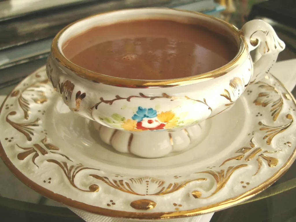 Chocolatada navideña, una tradición veraniega