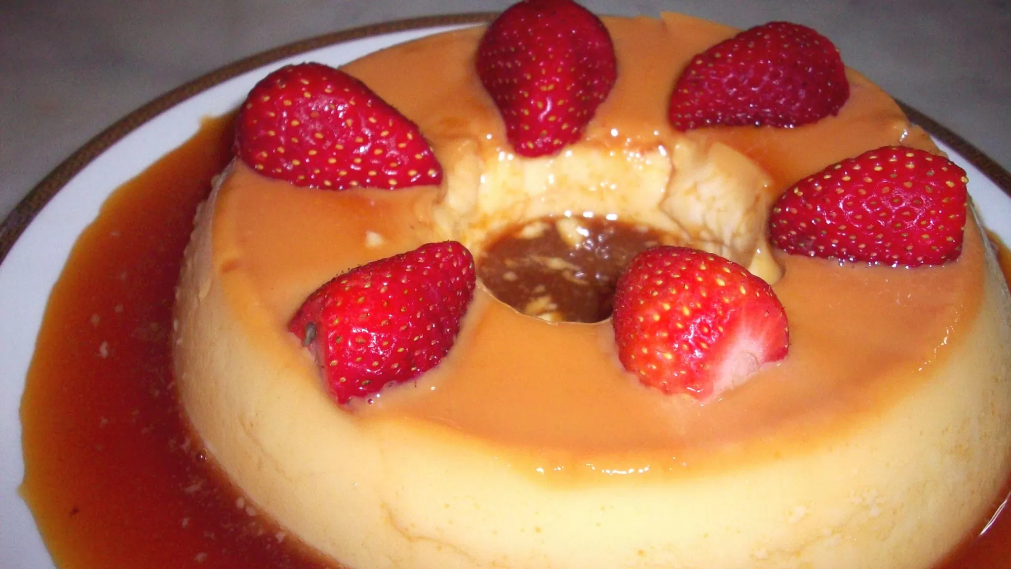 Crema volteada, o el amor sin complicaciones del flan